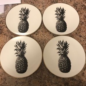 Small pineapple plates